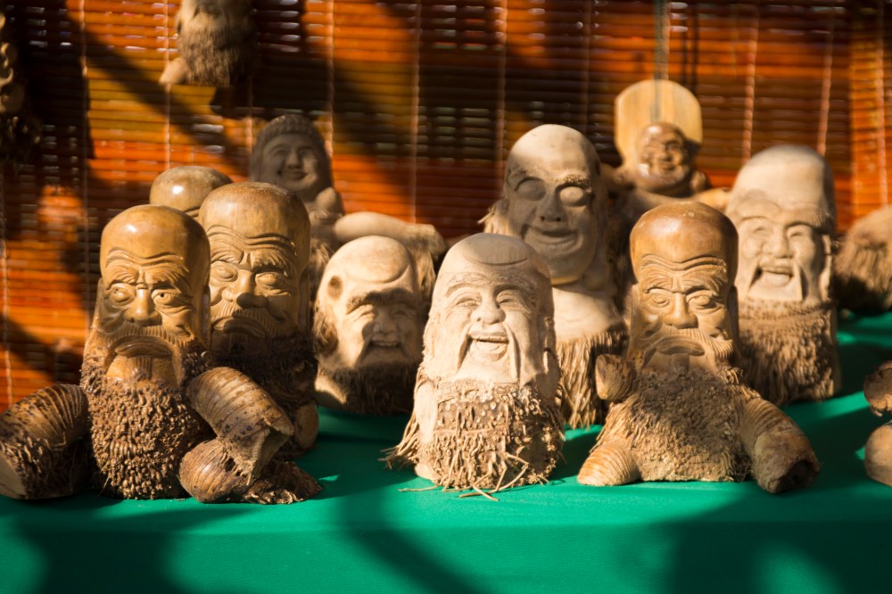 “Reviving” discarded bamboo roots into works of art for 20 years